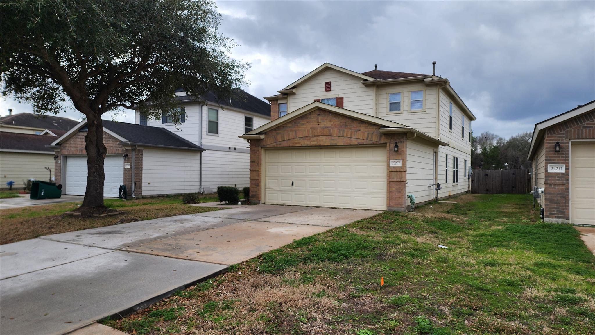 22207 Greengate Drive