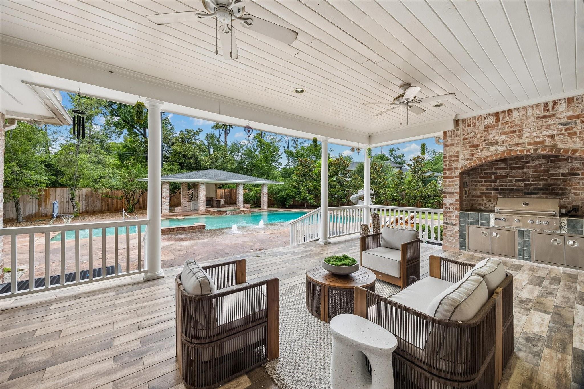 223 Heritage Oaks Lane