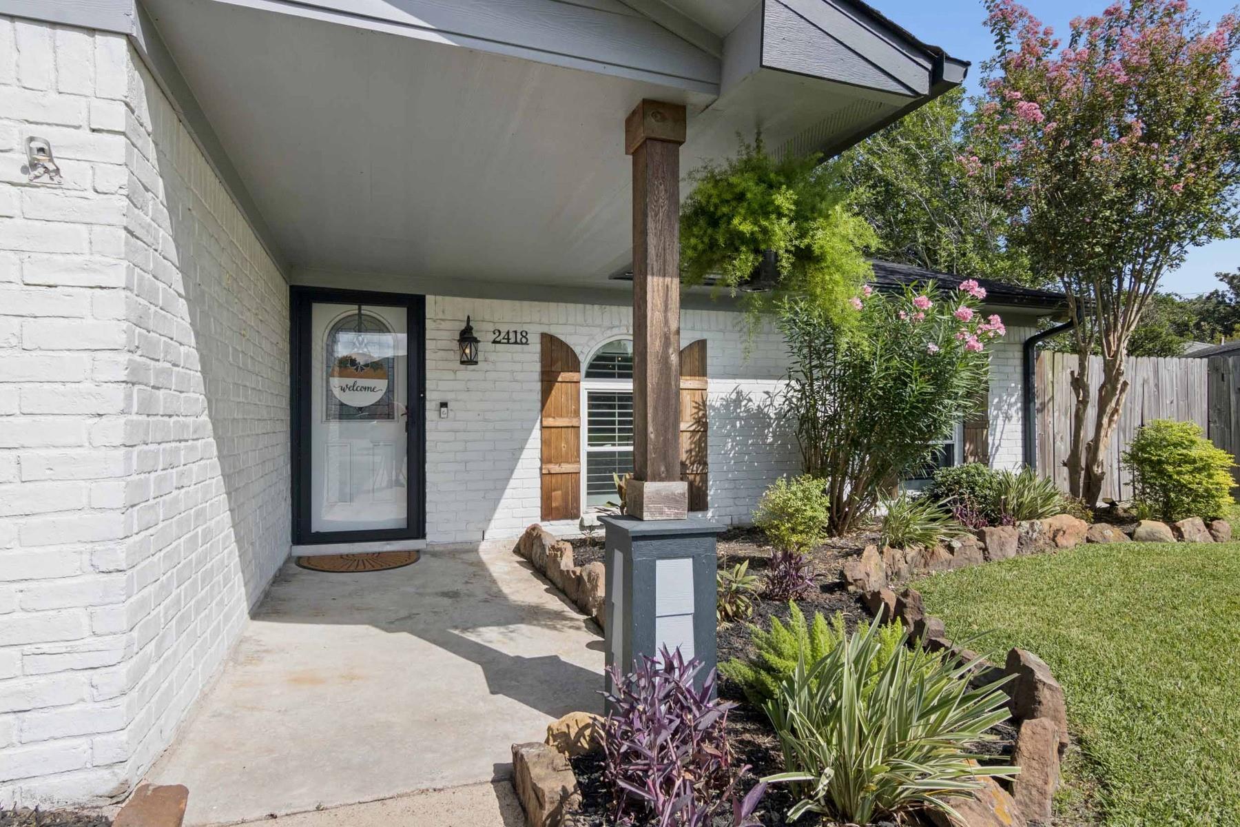 2418 Lufkin Lane