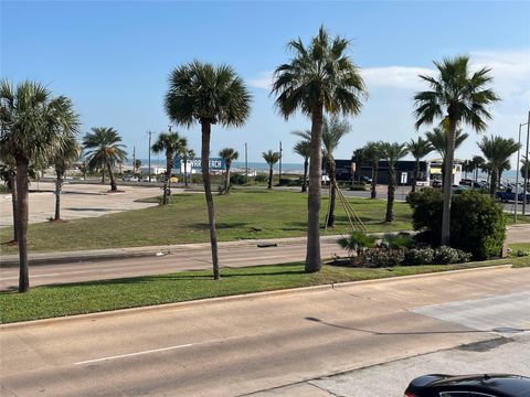 Photo of 909 University Boulevard #905, Galveston, TX 77550 (MLS # 63832407)