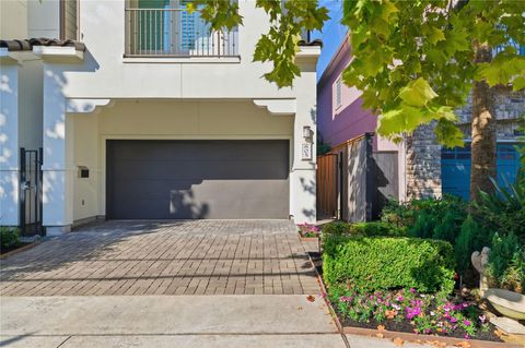 Photo of 805 Birdsall Street, Houston, TX 77007 (MLS # 69922499) Photo of 805 Birdsall Street, Houston, TX 77007 (MLS # 69922499)
