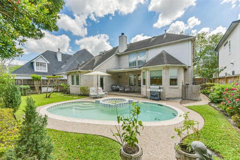 Photo of 5346 Navarro Street, Houston, TX 77056 (MLS # 50179386)