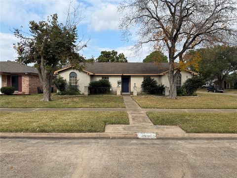 Photo of 9202 Carvel Lane, Houston, TX 77036 (MLS # 31526086)