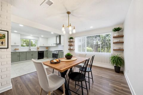 Photo of 8302 Bee Meadow Lane, Houston, TX 77489 (MLS # 16333179)