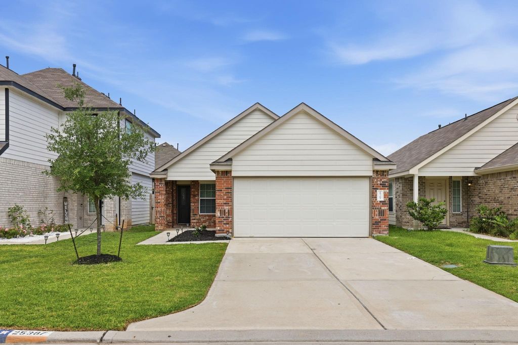 Photo of 25387 Grotto Falls Lane, Porter, TX 77365 (MLS # 95472034)