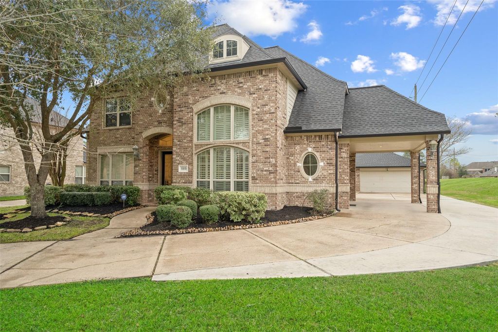 Photo of 15619 Stone Gables Lane, Houston, TX 77044 (MLS # 53276874)