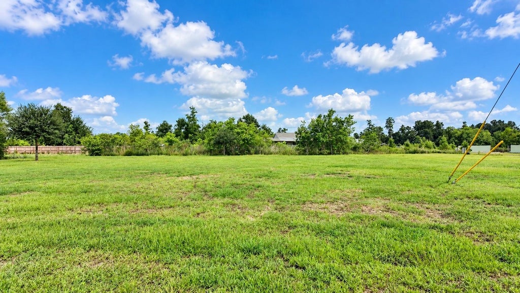 Photo of 5707 5739, Cleveland, TX 77327 (MLS # 96352920)