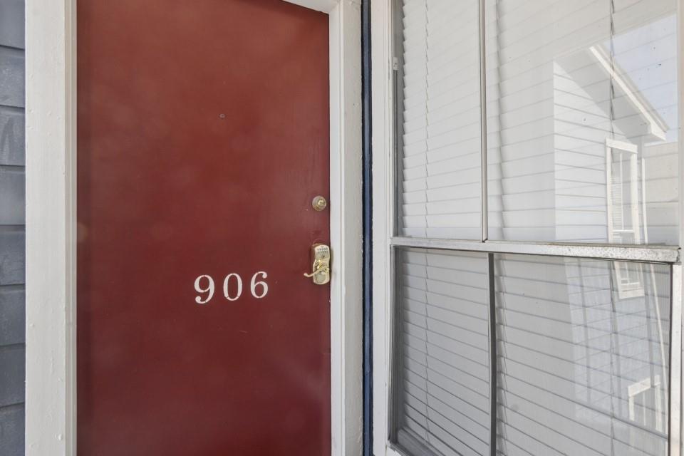 18515 Egret Bay Boulevard 906