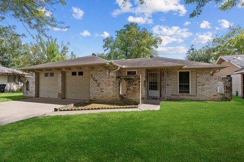 Photo of 9018 Rutherford Lane, Houston, TX 77088 (MLS # 64563550)