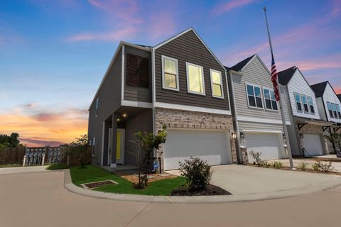 Photo of 11328 Stonework Garden Lane, Houston, TX 77076 (MLS # 2716270)