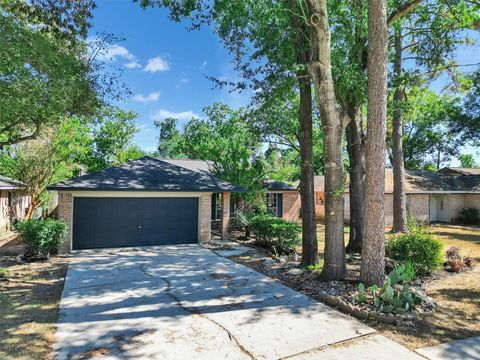 Photo of 23522 Canyon Lake Drive, Spring, TX 77373 (MLS # 51084112)