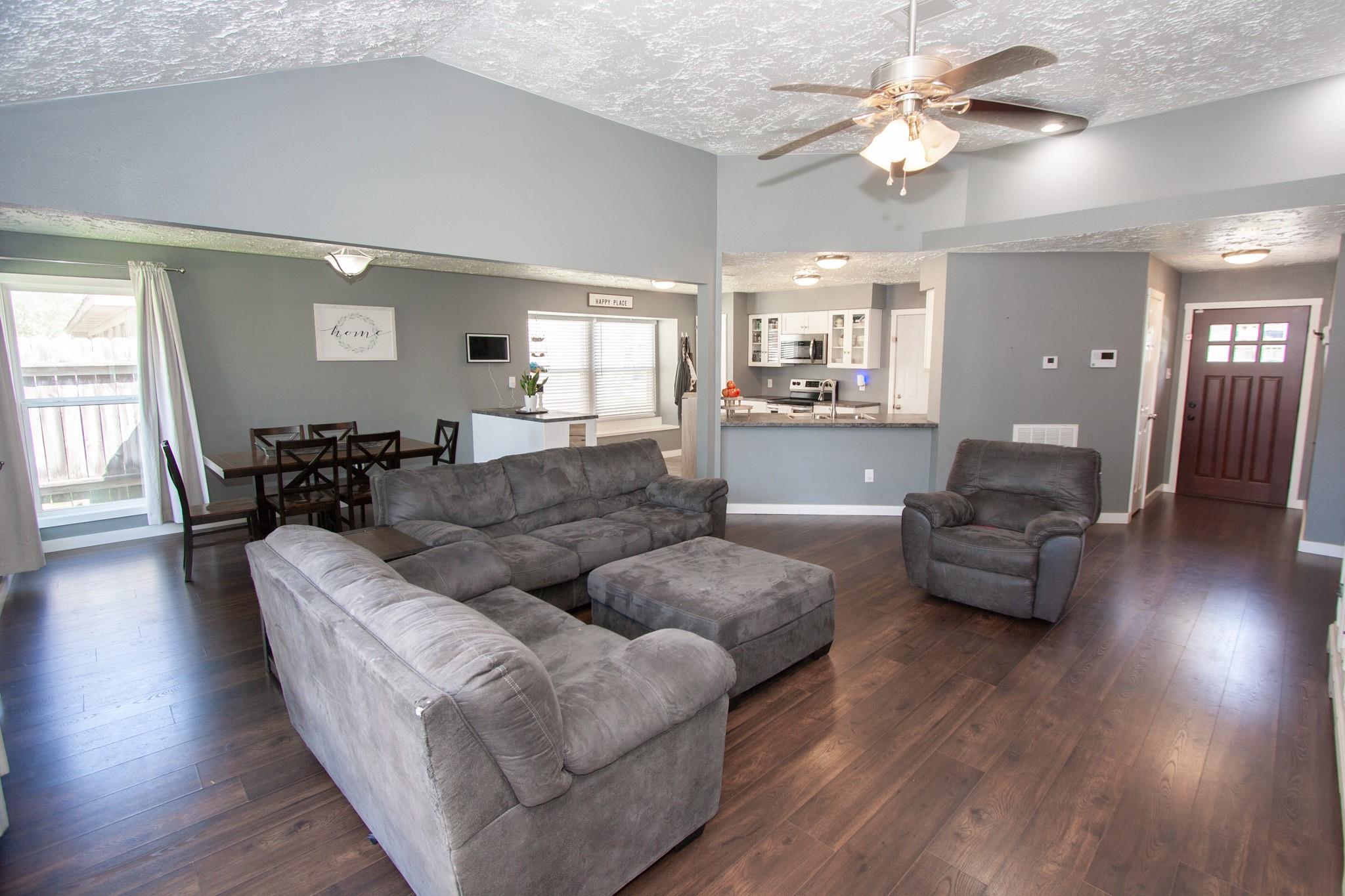320 Anchor Way