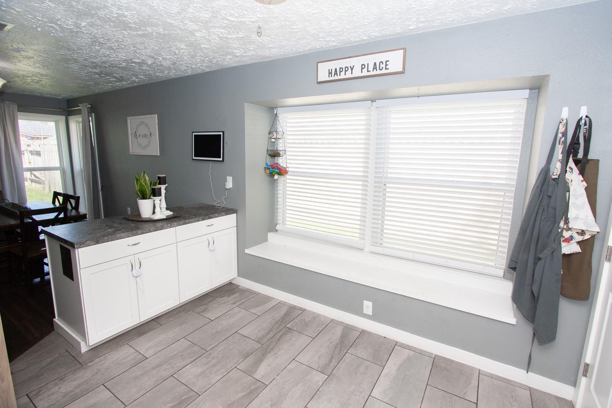 320 Anchor Way