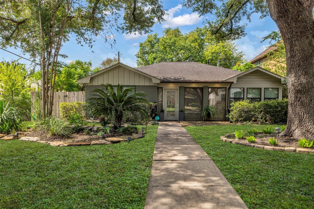 Photo of 801 N 3rd Street Street, Bellaire, TX 77401 (MLS # 83226504)