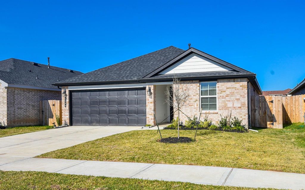 Photo of 5146 Sunset Oaks Drive, Arcola, TX 77545 (MLS # 10407974)