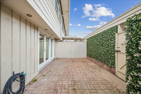 Tiny photo for 6408 Olympia Drive #132, Houston, TX 77057 (MLS # 32749495)