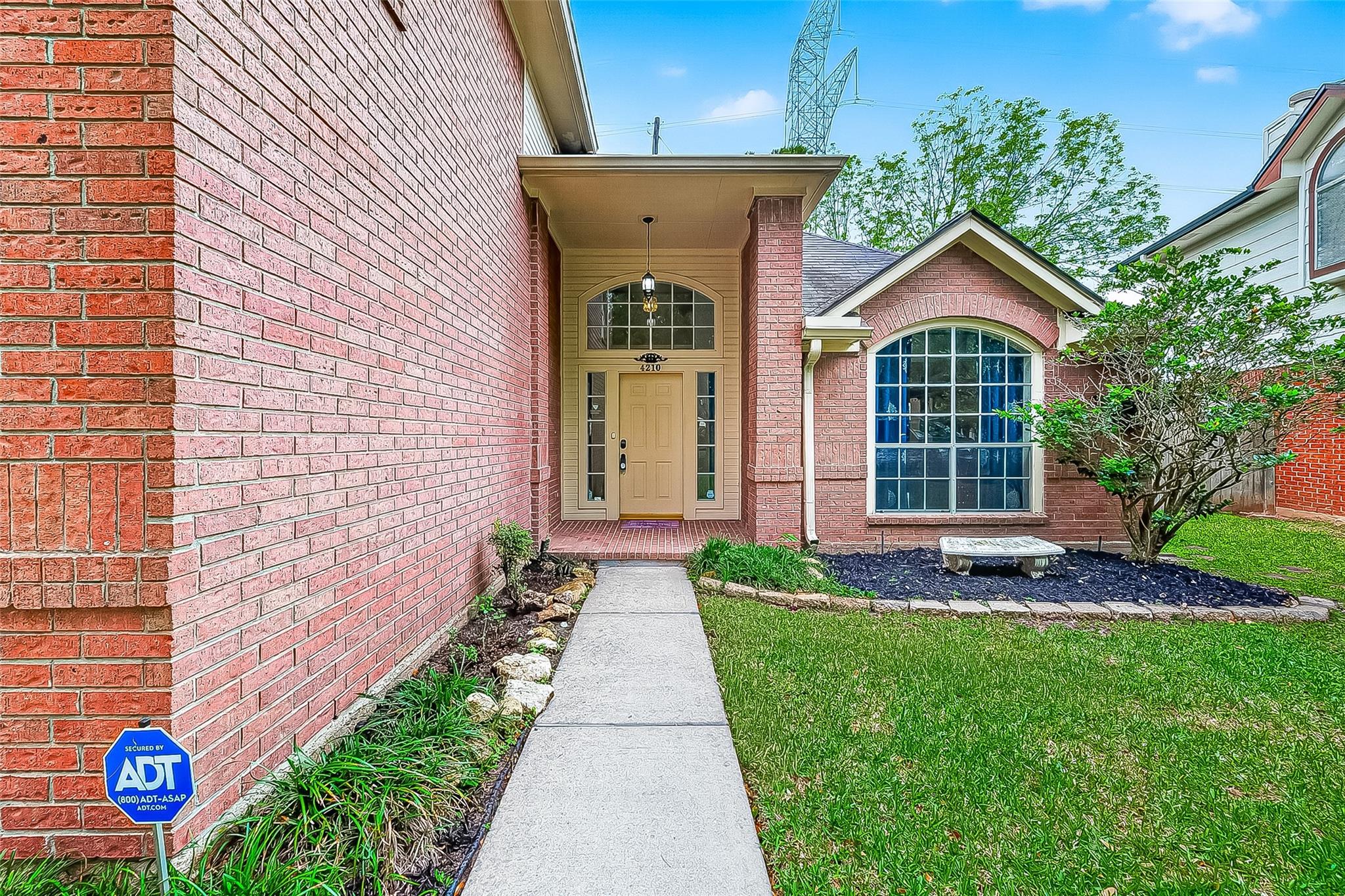4210 W Meadows Drive