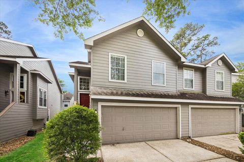 Photo of 39 Butterfly Branch Place, The Woodlands, TX 77382 (MLS # 12463247)