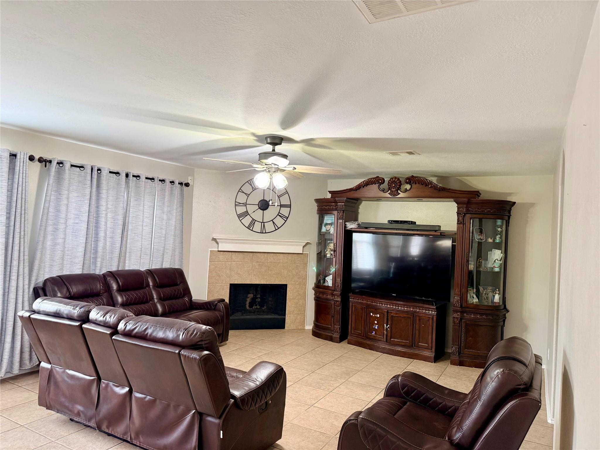 1507 Orchid Drive