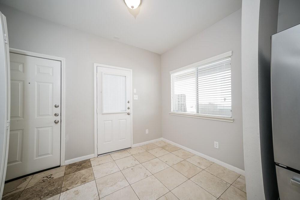 4043 Mossy Place Lane