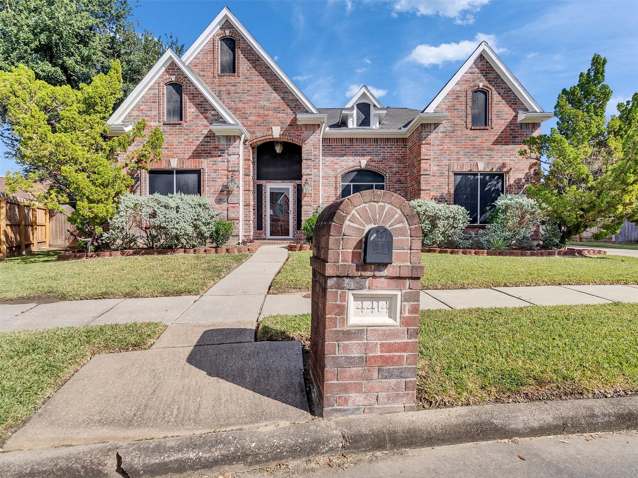 4414 Santee Drive