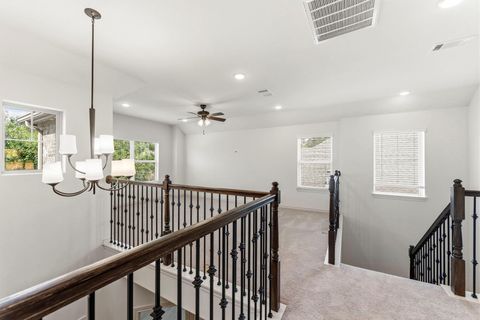 Tiny photo for 15 Pioneer Canyon Place, The Woodlands, TX 77375 (MLS # 39981426)