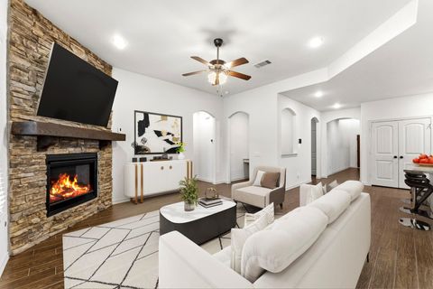 Tiny photo for 15 Pioneer Canyon Place, The Woodlands, TX 77375 (MLS # 39981426)