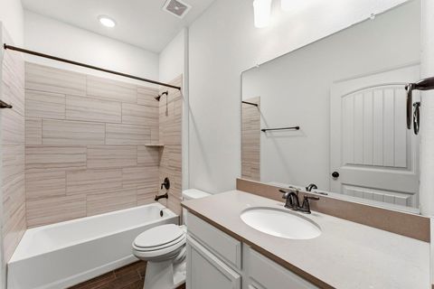 Tiny photo for 15 Pioneer Canyon Place, The Woodlands, TX 77375 (MLS # 39981426)