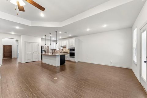 Tiny photo for 15 Pioneer Canyon Place, The Woodlands, TX 77375 (MLS # 39981426)