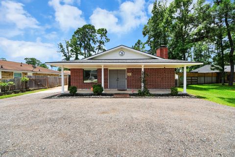 Photo of 1419 Primrose Street, Conroe, TX 77385 (MLS # 75625159)