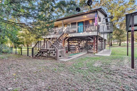 Photo of 139 W Enchantment Drive, Trinity, TX 75862 (MLS # 27223995)