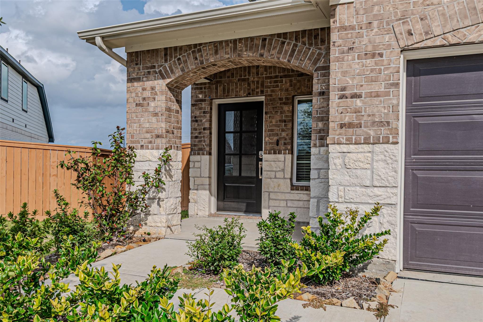 21606 Wave Hollow Drive