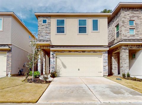 Photo of 155 Benjis Place, The Woodlands, TX 77380 (MLS # 43232385)