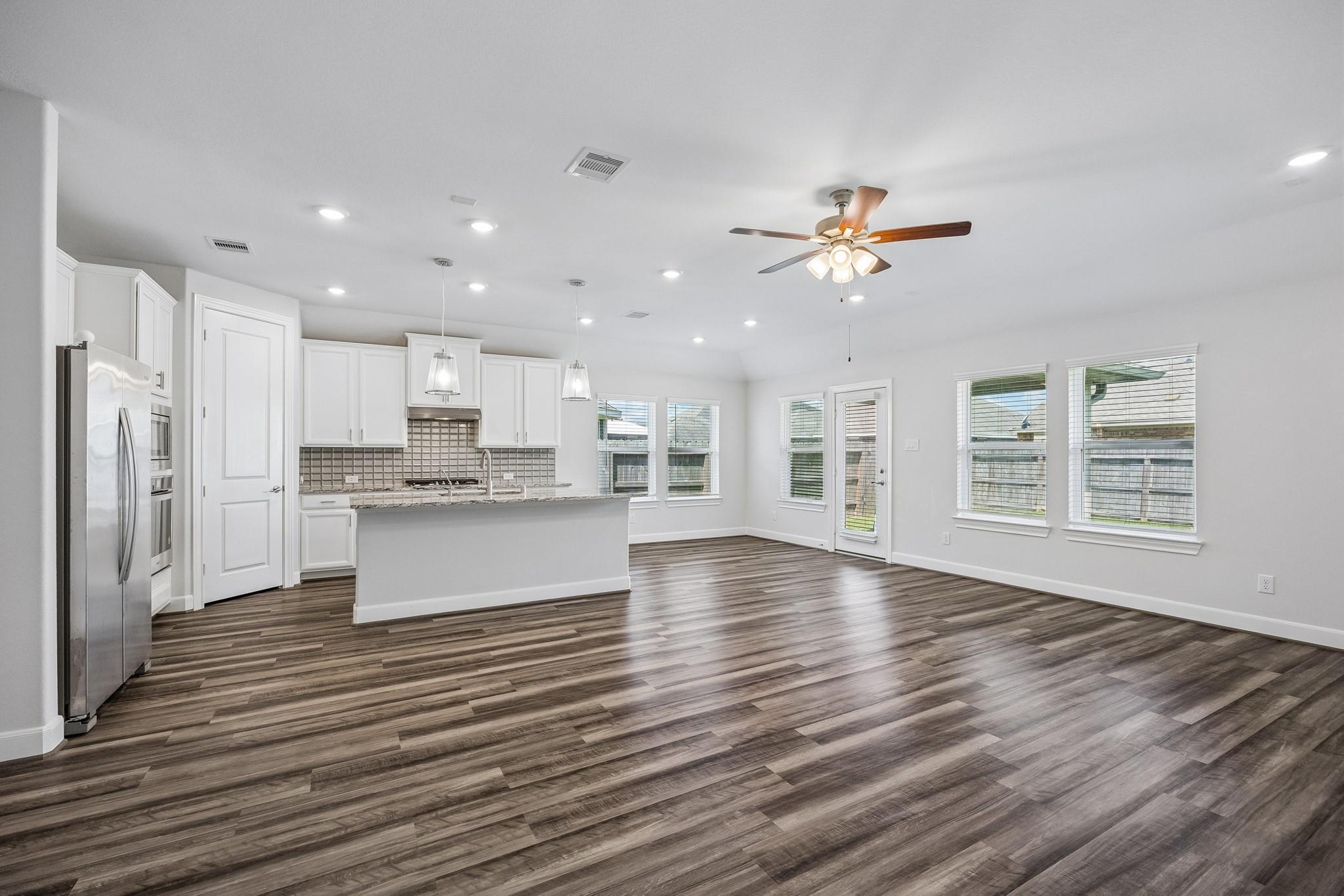 2128 Elrington Willow Lane