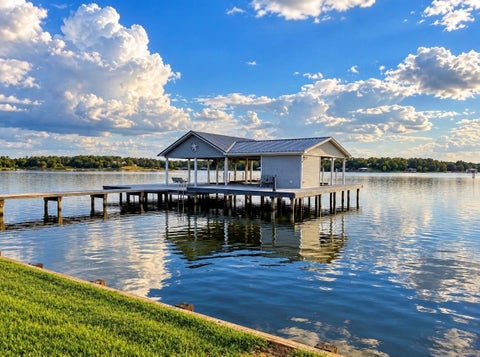 Photo of 20283 Lakeshore Drive DR, Thornton, TX 76687 (MLS # 55079327)