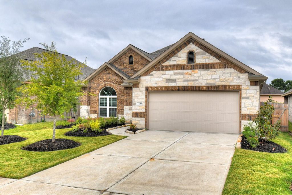 Photo of 21215 Flowering Dogwood Circle, Porter, TX 77365 (MLS # 26609766)