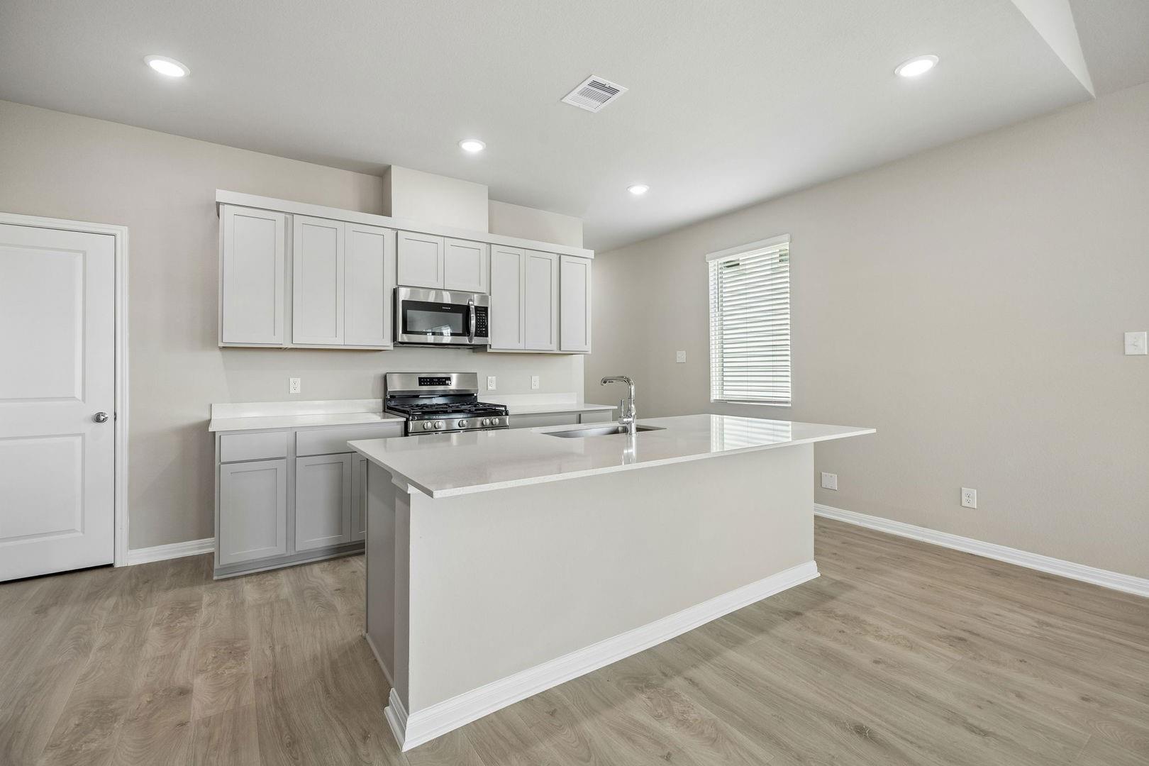 1142 Pine Rivage Drive