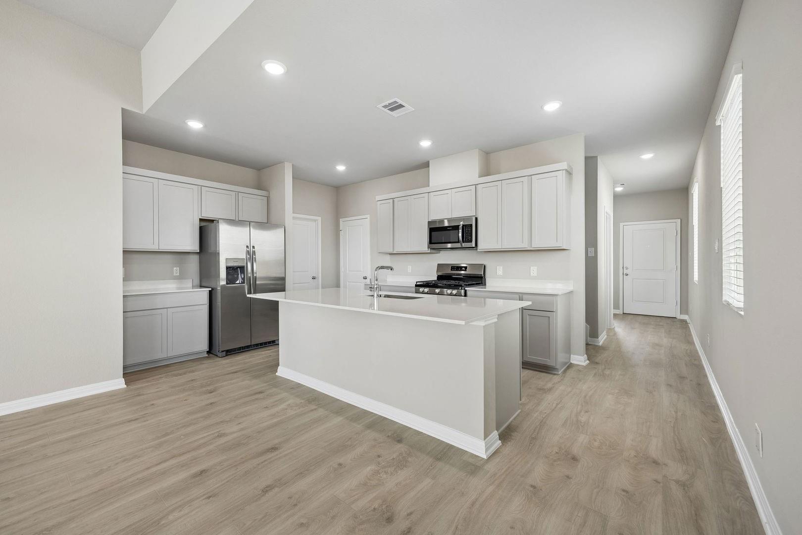 1142 Pine Rivage Drive