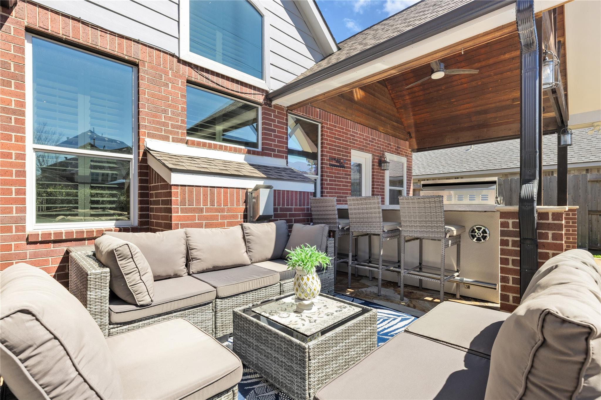 7330 Fall Creek Bend