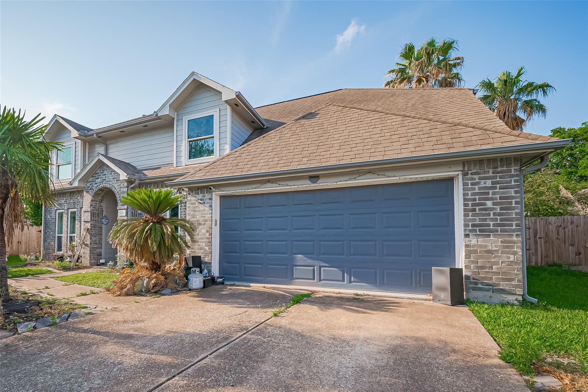 606 Oak Hill Drive