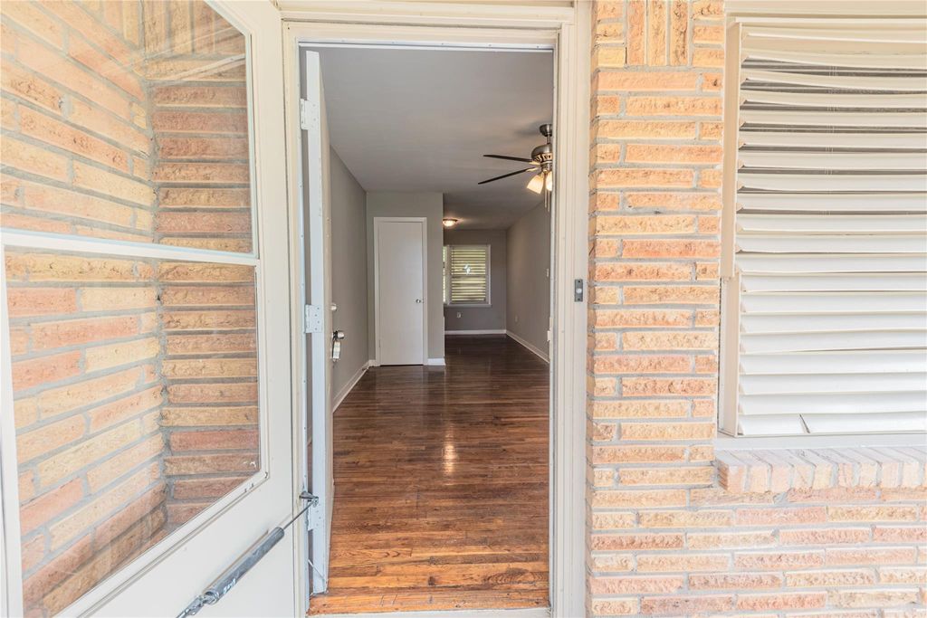 Photo of 124 N Washington Street, Texas City, TX 77591 (MLS # 51368203)