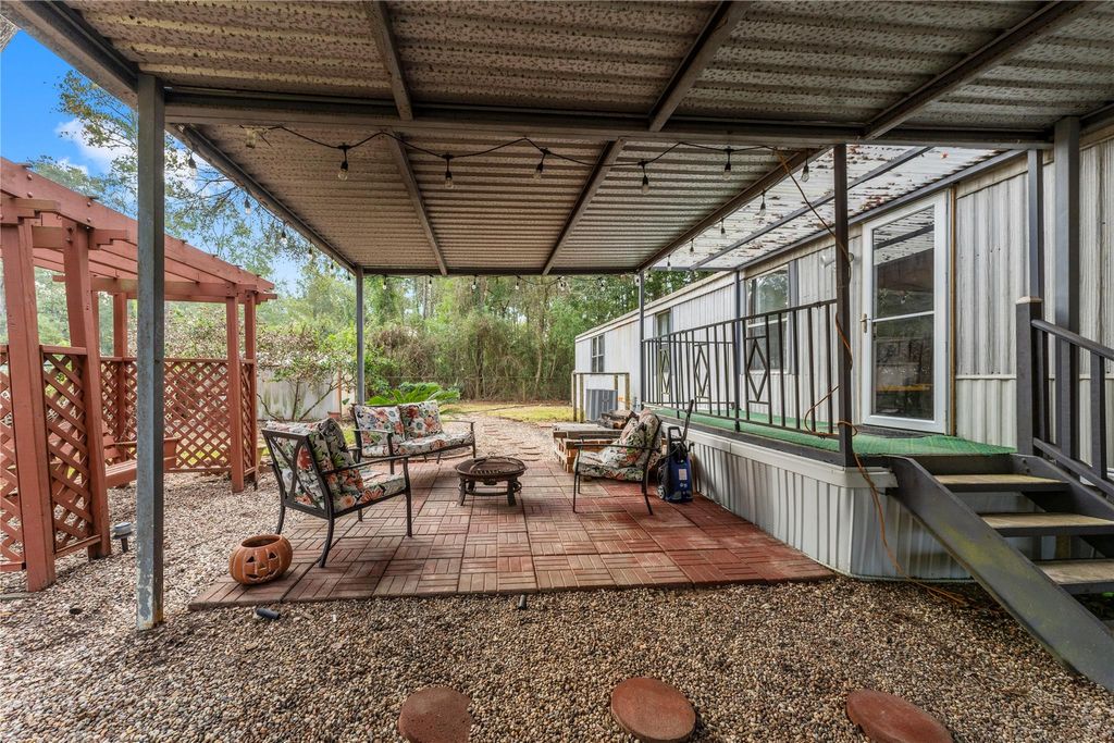 Photo of 23663 Daffodil Lane, Porter, TX 77365 (MLS # 26385768)