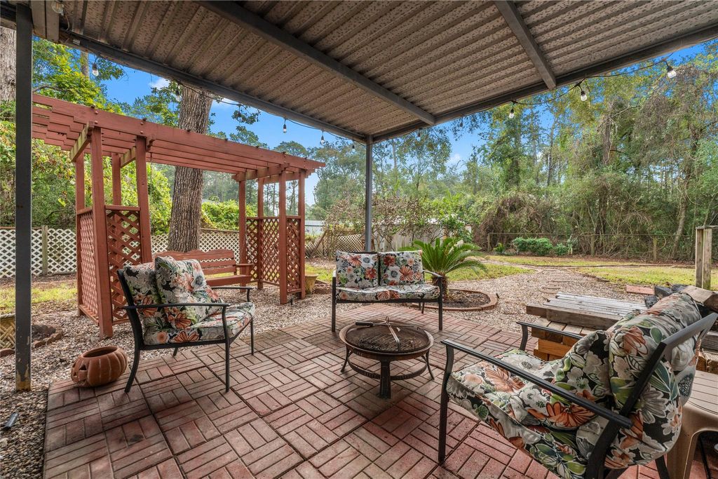 Photo of 23663 Daffodil Lane, Porter, TX 77365 (MLS # 26385768)