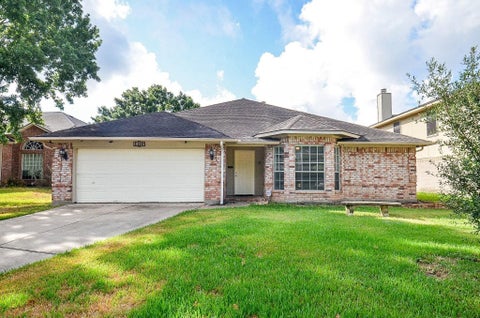 Photo of 19715 Lindenfield Court, Katy, TX 77449 (MLS # 10959995)