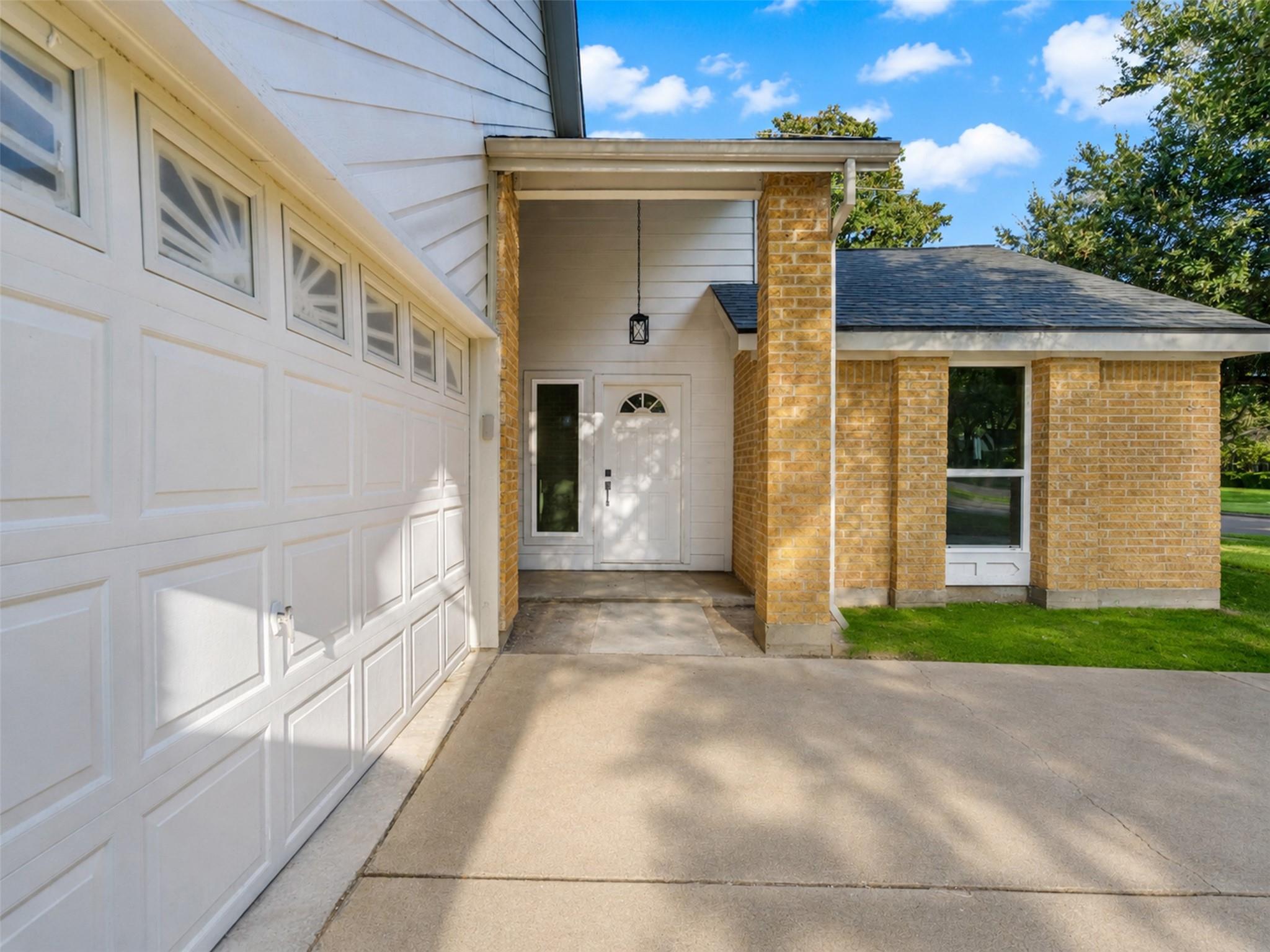 3035 Pecan Point Dr
