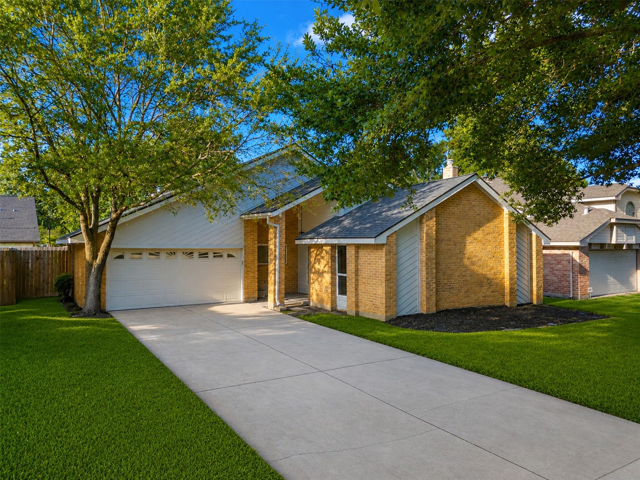 3035 Pecan Point Dr