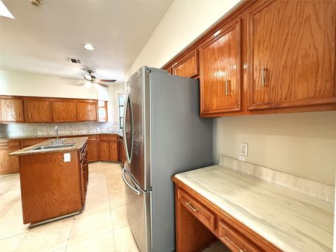 Tiny photo for 7110 W Mockingbird Lane, Pearland, TX 77584 (MLS # 50654752)