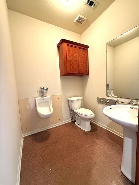 Tiny photo for 7110 W Mockingbird Lane, Pearland, TX 77584 (MLS # 50654752)