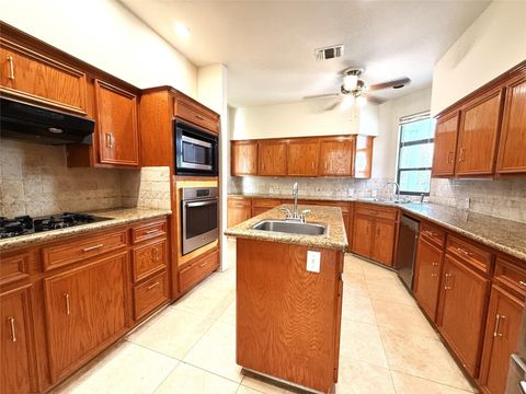 Tiny photo for 7110 W Mockingbird Lane, Pearland, TX 77584 (MLS # 50654752)