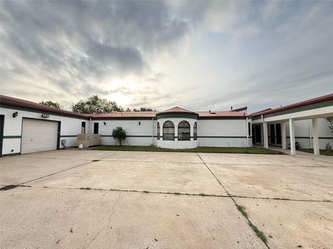 Tiny photo for 7110 W Mockingbird Lane, Pearland, TX 77584 (MLS # 50654752)